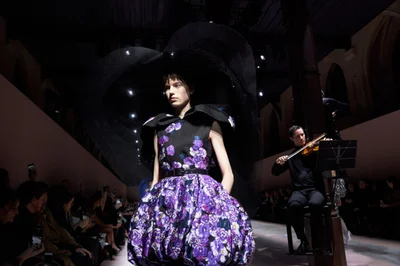 Look 7